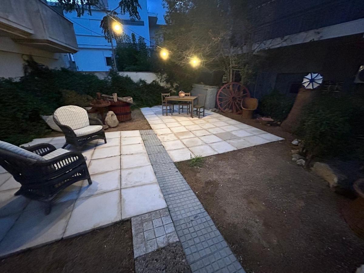 Paola'S Apartment Near Athens Airport สปาตา ภายนอก รูปภาพ