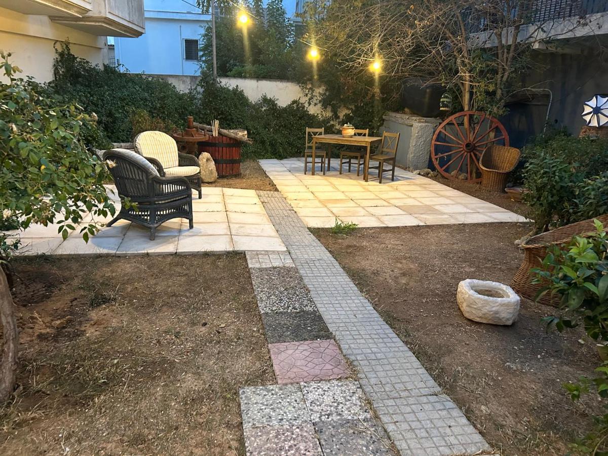 Paola'S Apartment Near Athens Airport สปาตา ภายนอก รูปภาพ
